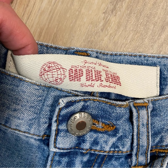 Vintage Gap Jean Shorts - Picture 3 of 4